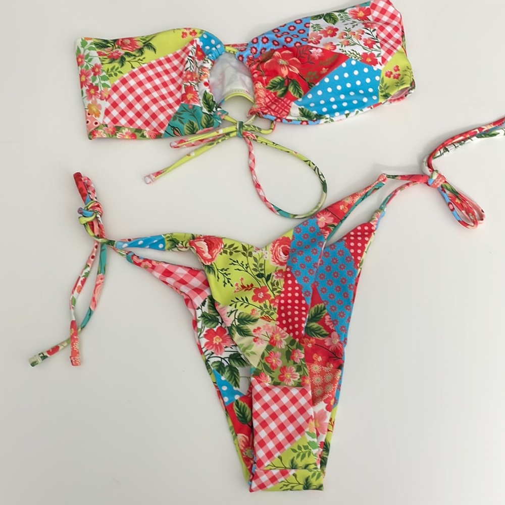 NEW, UNWORN Shein floral patterned strapless bikini set